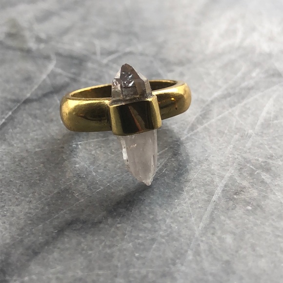 Quartz ring - Picture 1 of 4